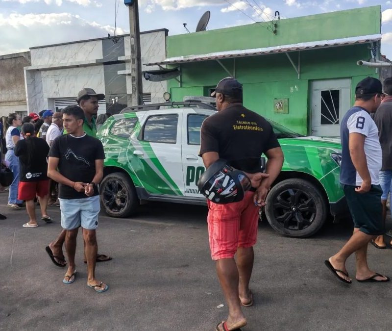 Adolescente em moto morre após colidir contra muro no interior do Ceará