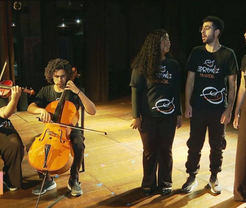 Alunos do Aprendiz Musical se preparam para estreia de espetáculo com 80 artistas em Niterói