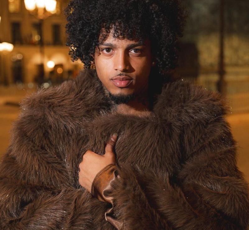 Blog do Marrom: Windson Jesus, natural de Salvador, dá seus primeiros passos no universo da moda internacional em Paris