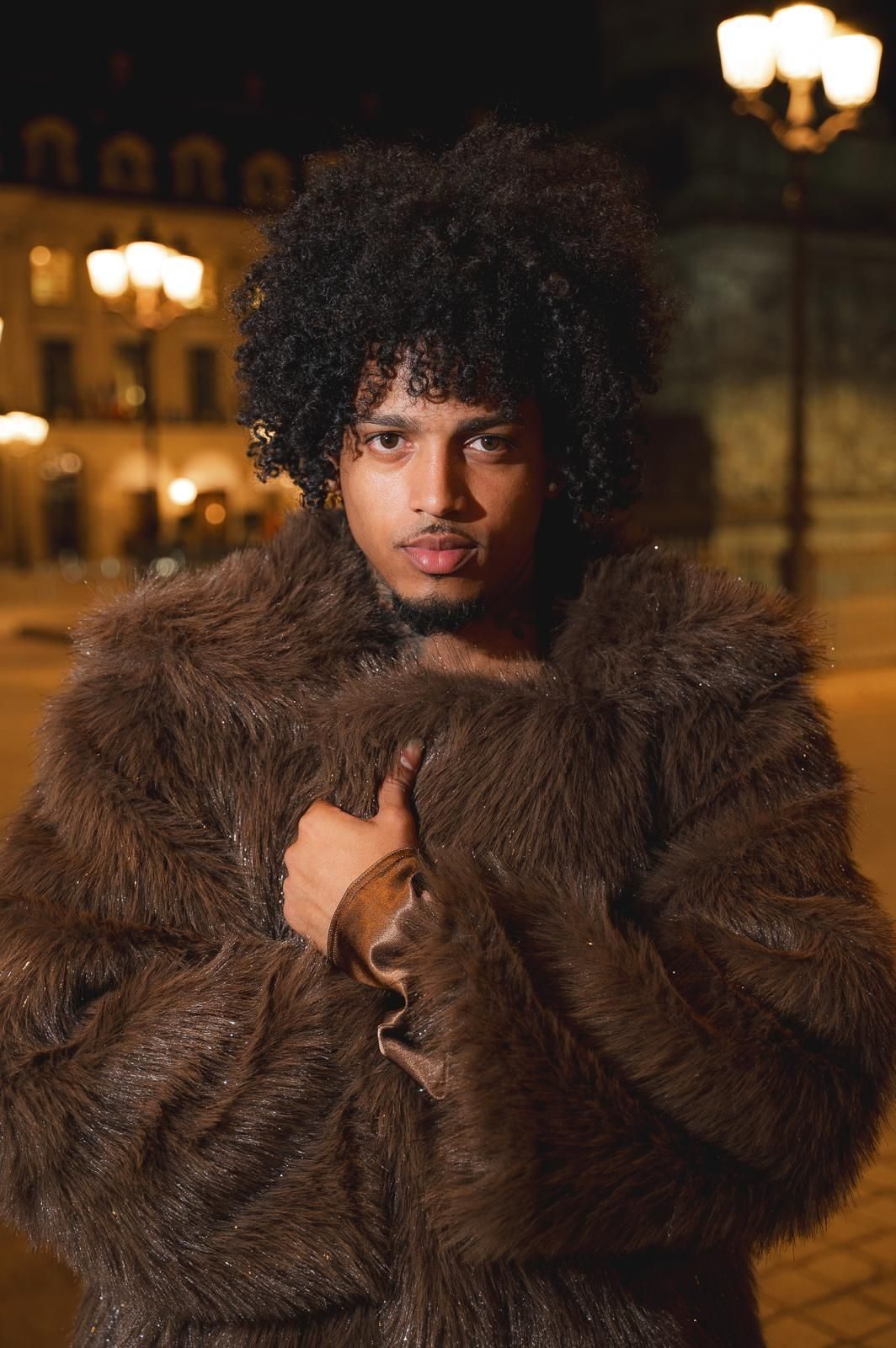 Blog do Marrom: Windson Jesus, natural de Salvador, dá seus primeiros passos no universo da moda internacional em Paris