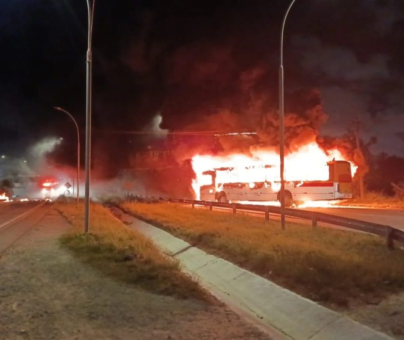 Chefe do PCC foragido desde 2017 é preso dois dias após ônibus ser incendiado em protesto no Recife