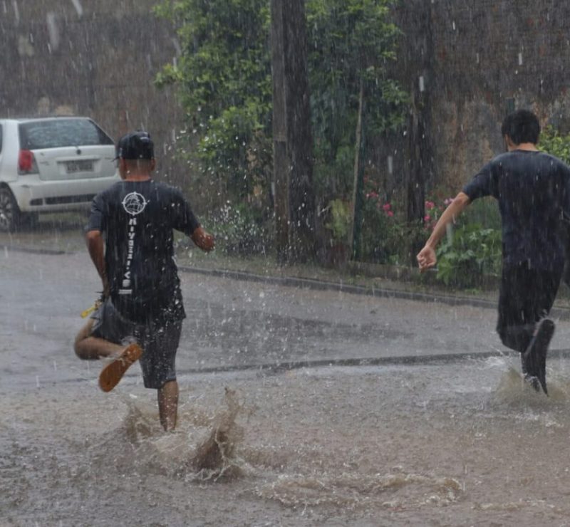 Chuva perde força e temperaturas começam a cair no Paraná