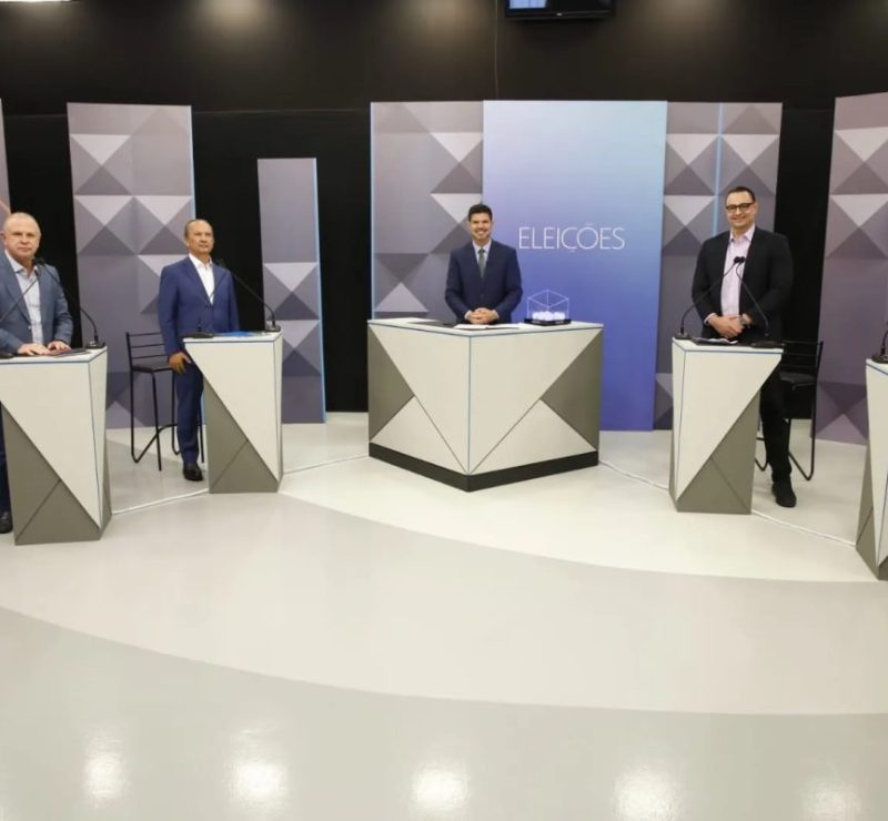 Debate na NSC TV com candidatos ao governo de SC tem embates, críticas e propostas de campanha