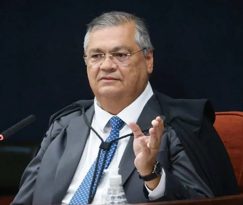 Dino manda PF investigar atuação da CVM no caso Master