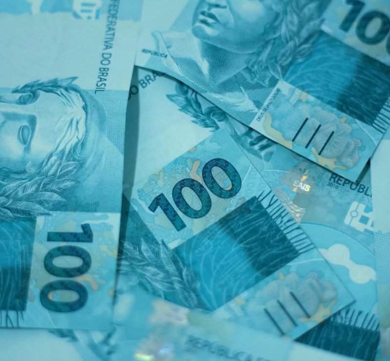 Fazenda usa R$ 62,78 bi em deduções e transforma deficit em superavit