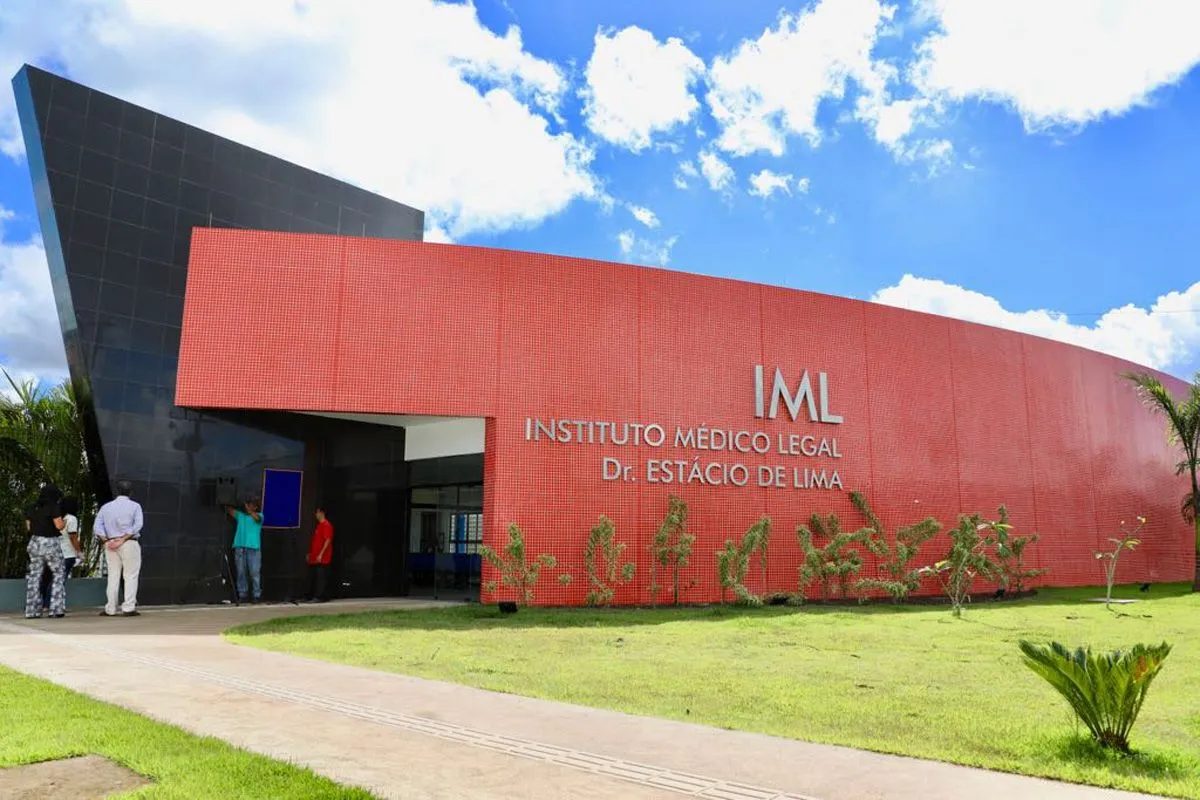Homem é morto com cerca de 14 tiros no Antares, em Maceió