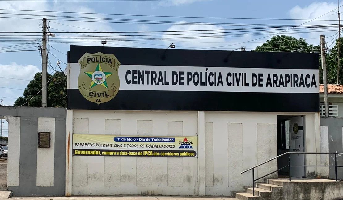 Homem é preso após ameaçar companheira e sogros com cacos de espelho em Arapiraca