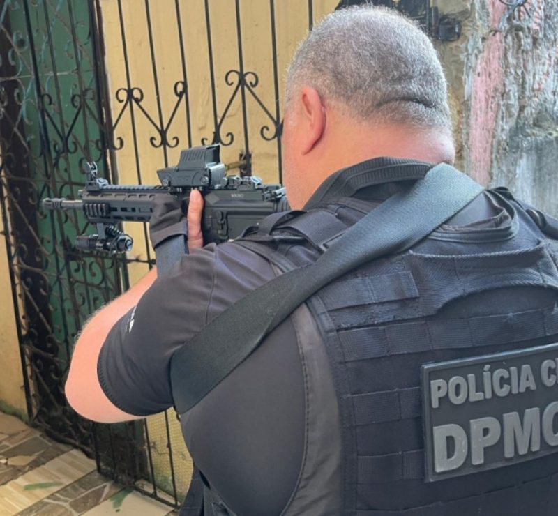 Homem é preso por suspeita de estupro contra enteada de 12 anos em Salvador; adolescente engravidou após abusos