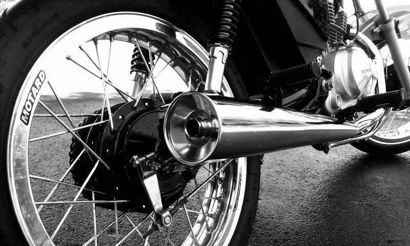 Homem sem habilitação empina moto e é detido em Estrela de Alagoas