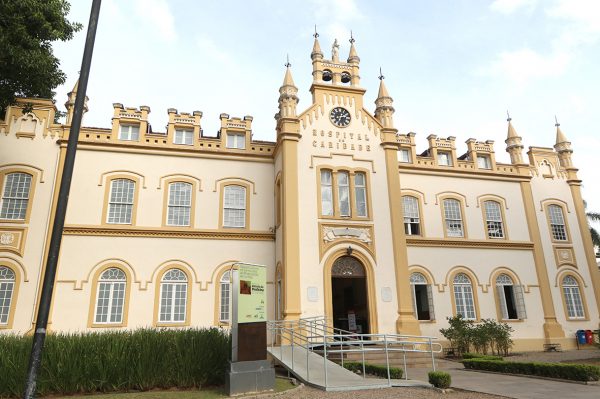 Hospital mais antigo de Curitiba abre processo seletivo para Residência Médica