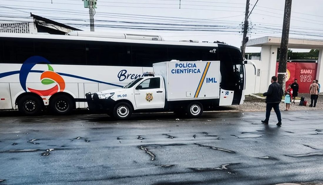 Idoso morre após sofrer paradas cardíacas dentro de ônibus em viagem a Alagoas