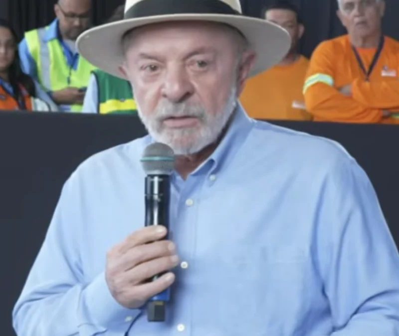 Lula diz que alguns políticos “entregam medalha de honra a assassino”