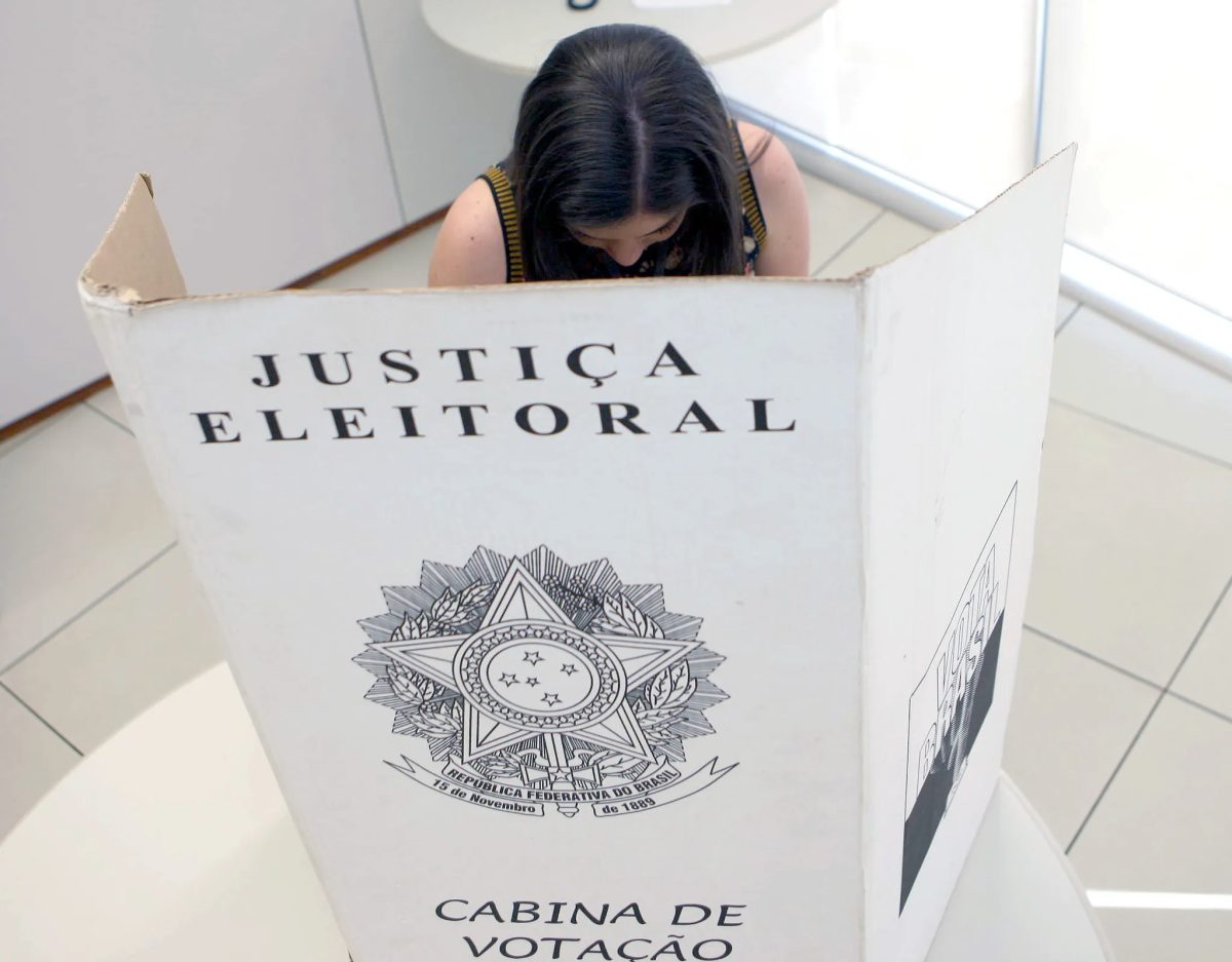 Maioria do eleitorado, mulheres podem decidir eleição no Paraná; veja o que candidatos propõem para este público nos planos de governo