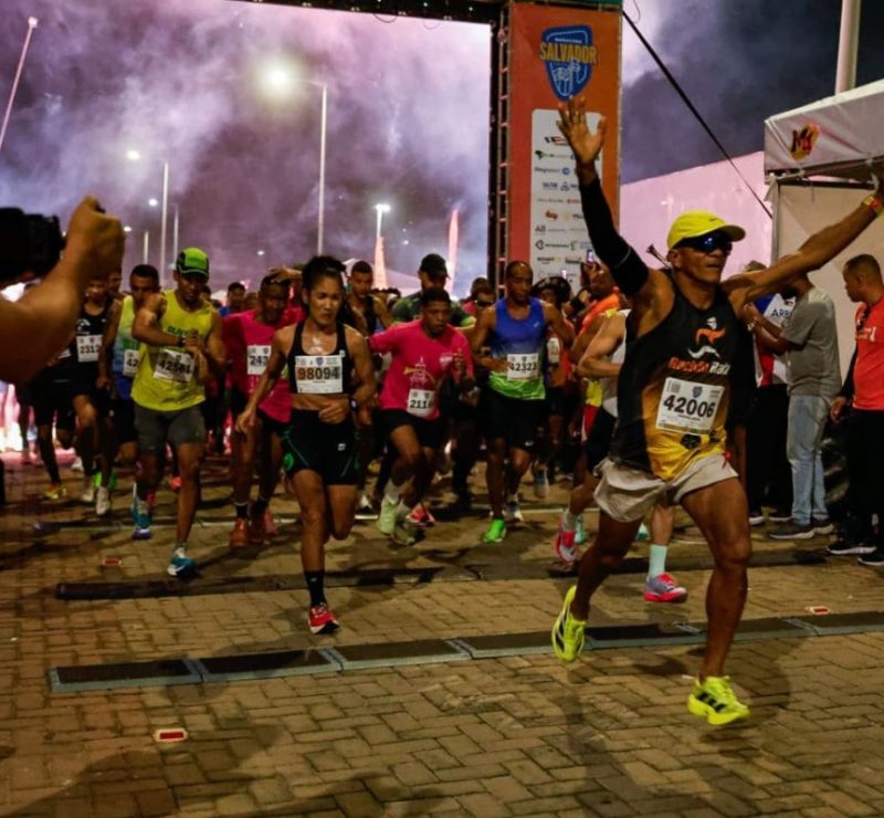 Maratona Salvador 2026 tem tricampeonato de Justino Pedro e vitória de Vanicleia Moura nos 42 km