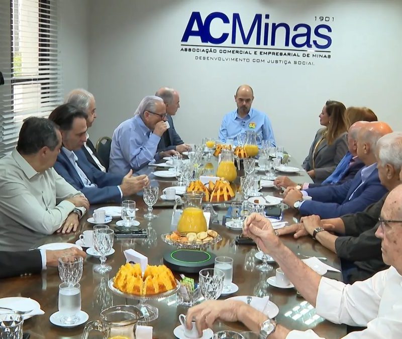 Mateus Simões propõe duplicar rodovias em Minas Gerais