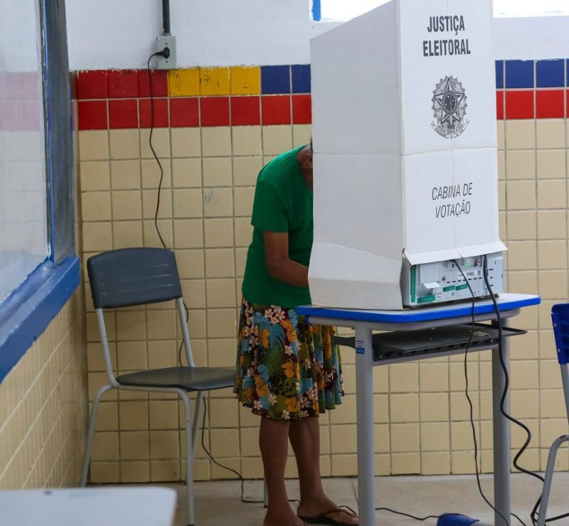 Paraná terá mais idosos do que crianças em 2027: veja quais são as propostas dos candidatos para população acima de 60 anos