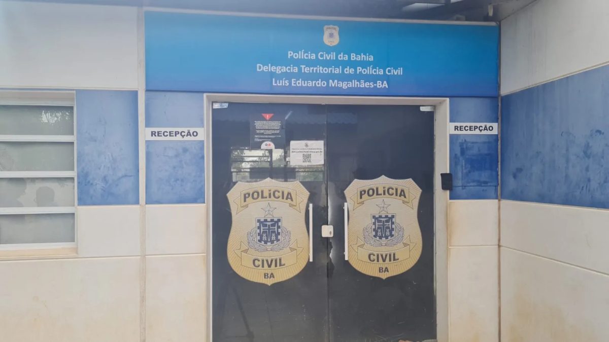 Perito criminal é preso suspeito de importunar sexualmente e filmar nudez de colega de trabalho na Bahia