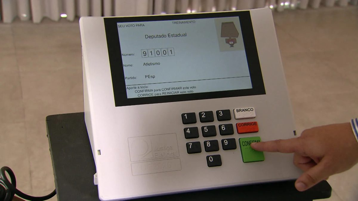 Pesquisas, debates, estratégias: a disputa em Pernambuco a uma semana da eleição