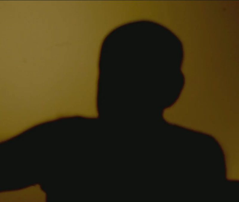 Polícia investiga quadrilha que aplica golpes contra idosos em Niterói; criminosos se passam por agentes da Receita Federal