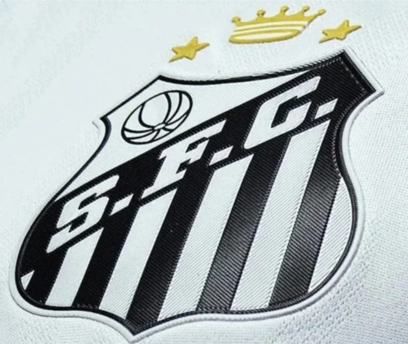Santos encaminha acordo com a Adidas para 2028