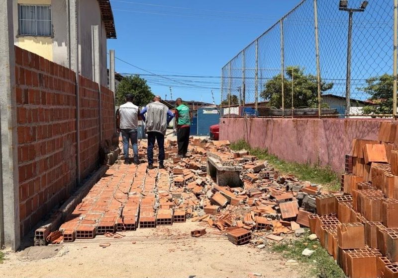 Segurança Cidadã remove estruturas irregulares na parte baixa de Maceió