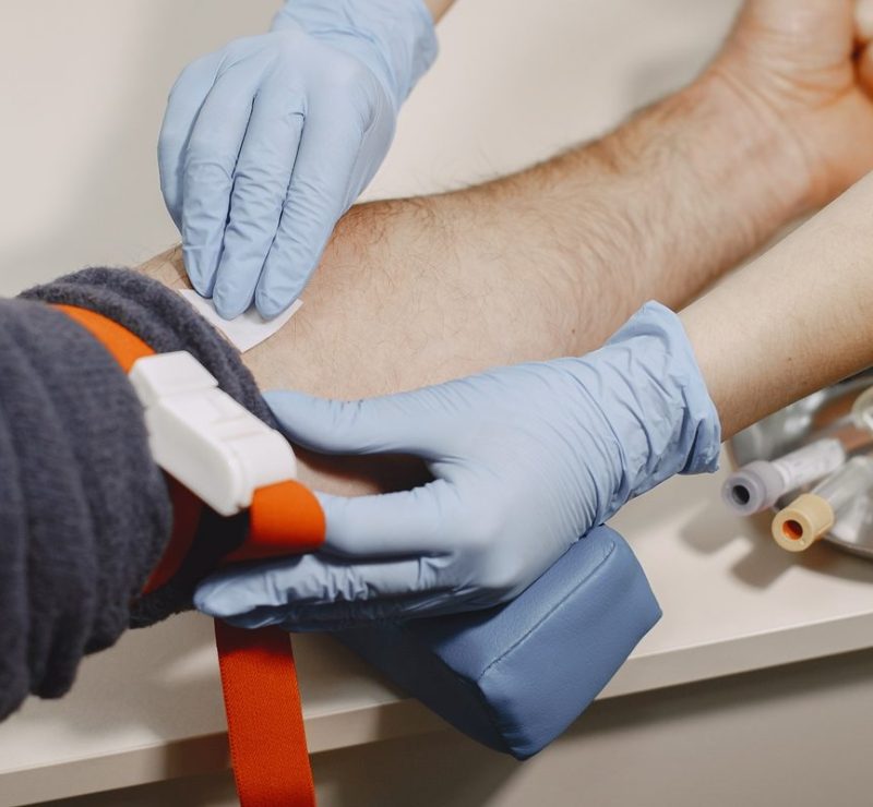 Testemunhas de Jeová mudam regras sobre doação e recebimento de sangue