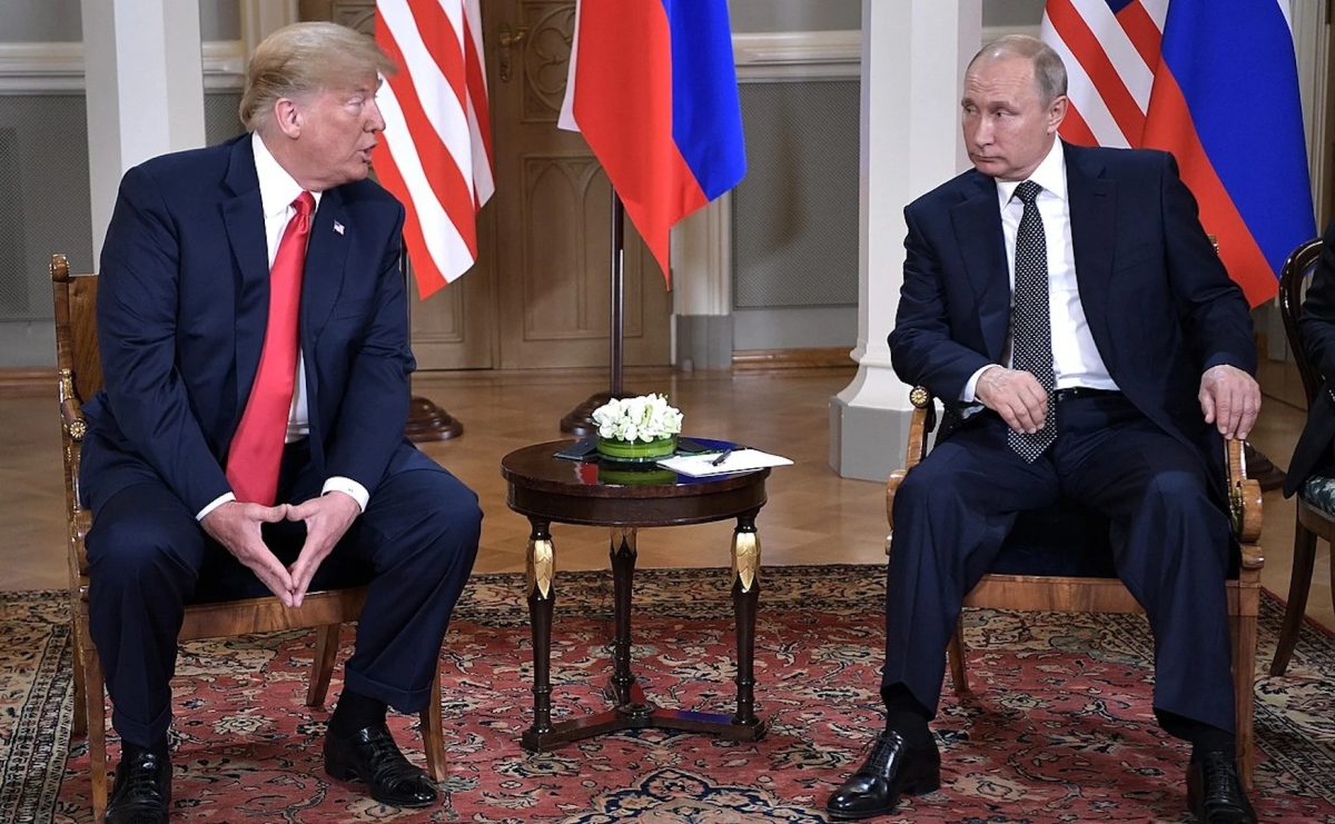 Trump assina lei com novas sanções à Rússia e a Putin