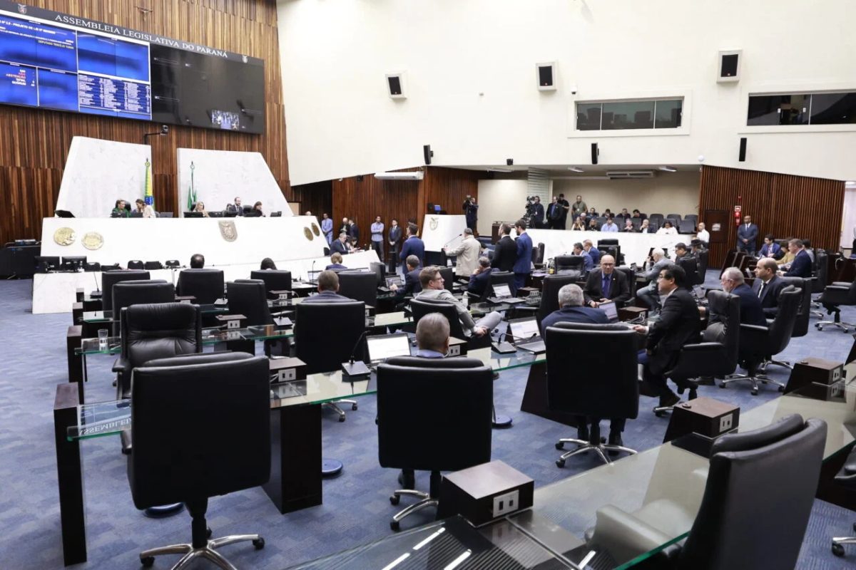 A nova cara da Assembleia do Paraná: PL dispara, PSD perde uma cadeira e PT cresce