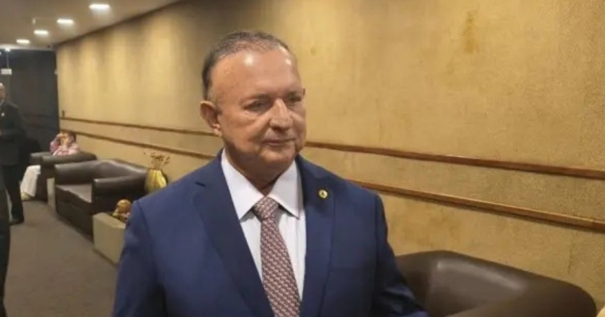 Adolfo Menezes adia ida ao TCM para reforçar a campanha de Lula na Bahia