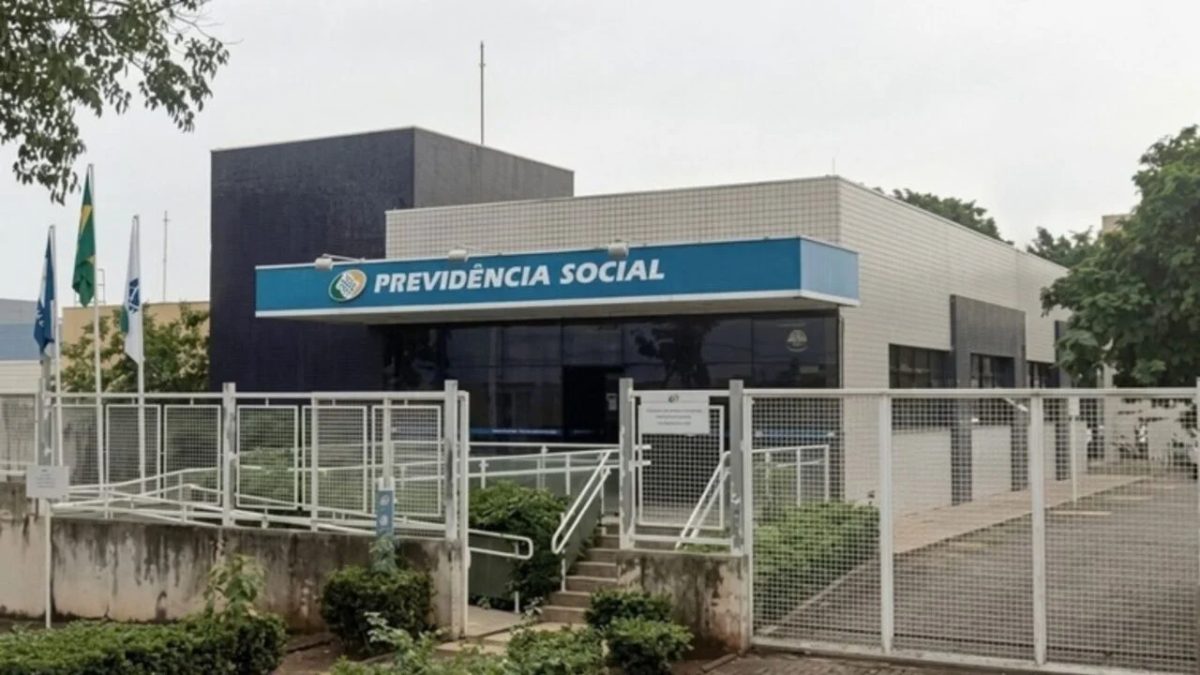 Agência do INSS é fechada temporariamente após danos causados por temporal no Paraná