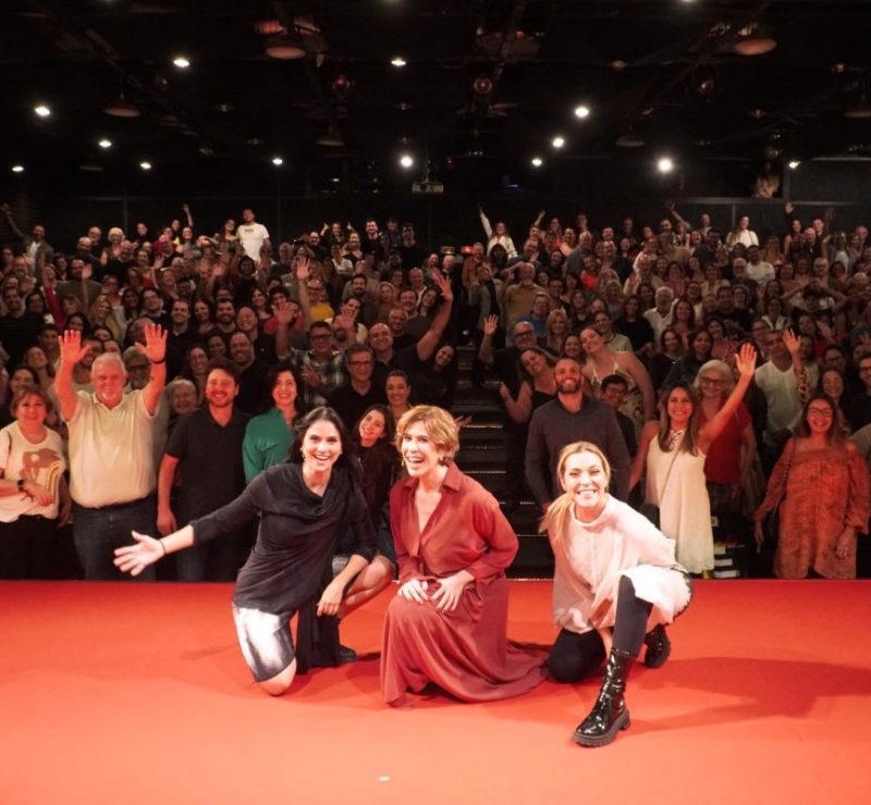 “Agora é que são elas”: Júlia Rabello, Maria Clara Gueiros e Priscila estreiam peça em Maceió