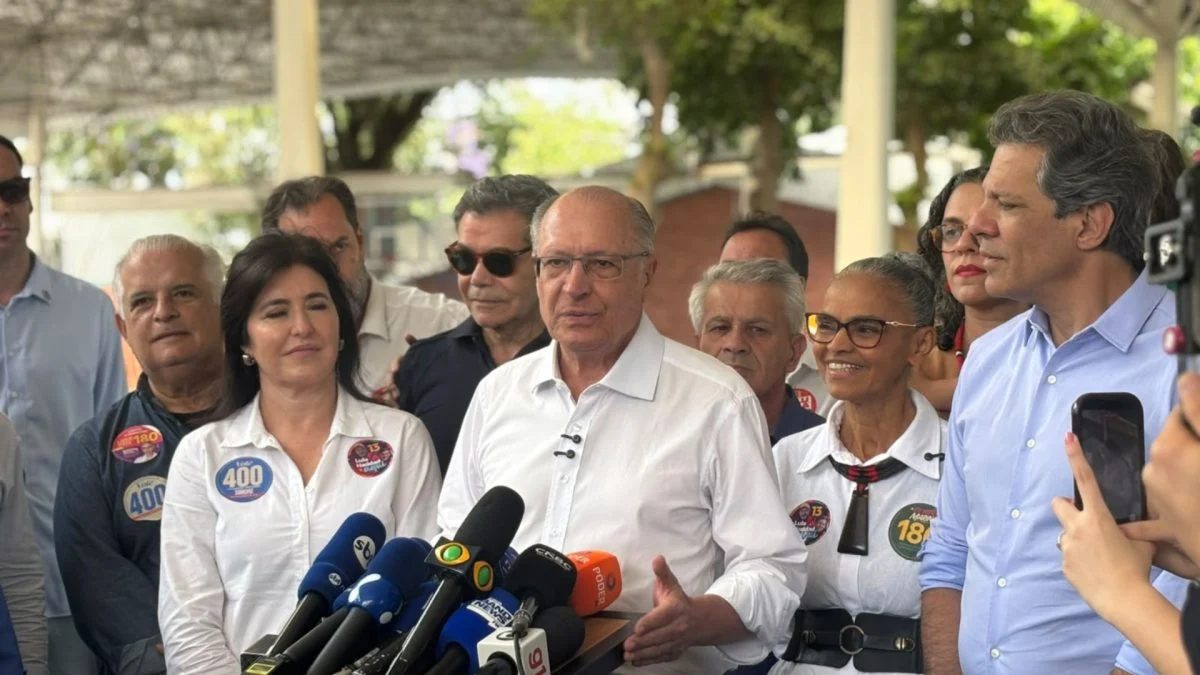 Alckmin defende convencer classe média em ato de judeus pró-Lula em SP