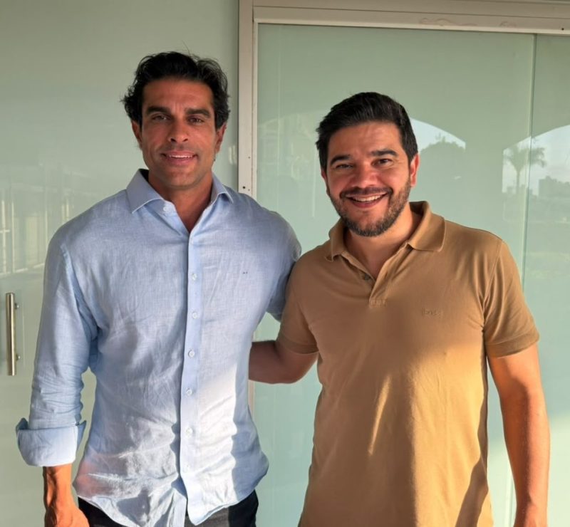 Aleluia ganha apoio do líder do PSDB, Daniel Alves, e aplia maioria na disputa pela presidência da Câmara de Salvador