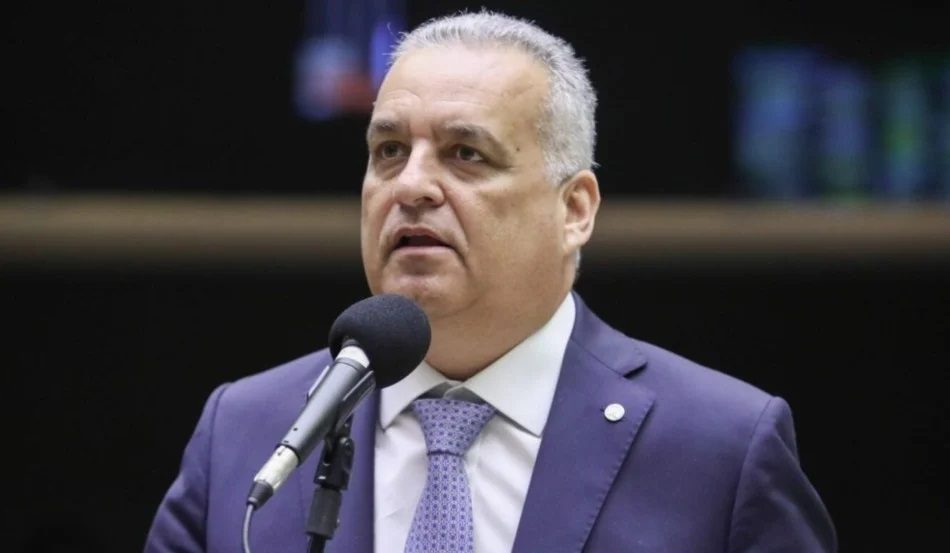 Alfredo Gaspar lidera crescimento nas redes entre políticos alagoanos; veja o ranking