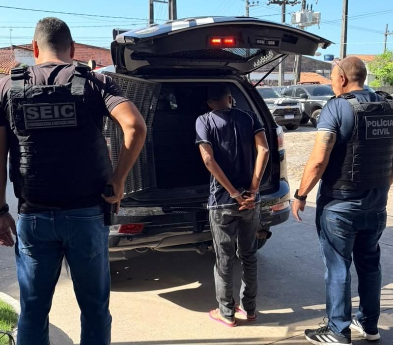 Após postagens no aniversário de facção, homem com tornozeleira é preso em São Luís