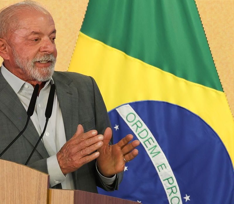 Após vitória nas urnas, Lula vai retomar viagens internacionais