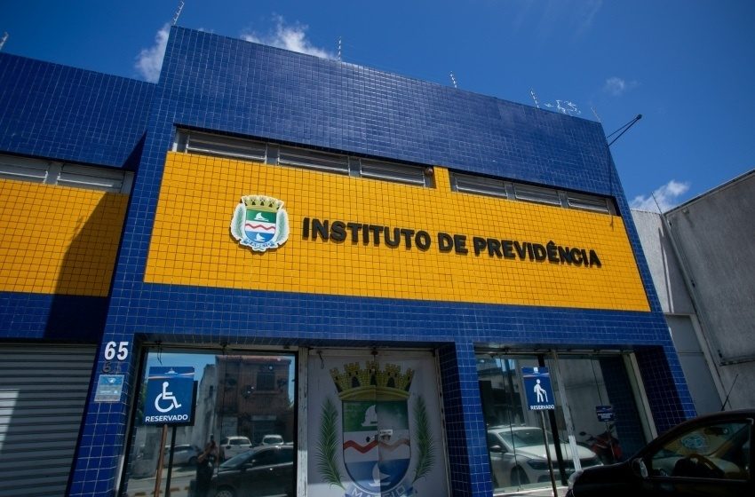 Aposentados e pensionistas de Maceió podem ter pagamentos suspensos; veja quem é afetado e como evitar