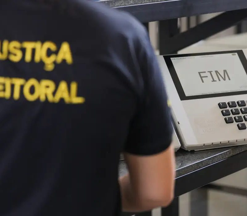 Assédio eleitoral: saiba como denunciar crime mesmo após eleições