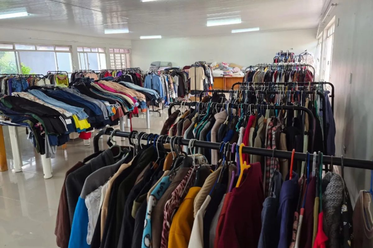 Bazar beneficente tem peças a partir de R$ 10, em Curitiba; veja detalhes