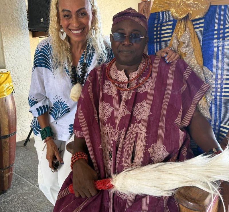Blog do Marrom: Está em Salvador, o Monarca do reino de Atorin-Ijesa no Estado de Ò’un, Nigéria