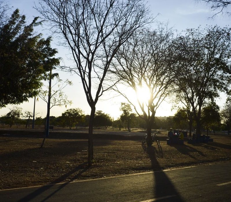 Calor e chuva persistem em grande parte do país