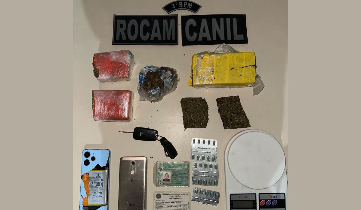 Carro abandonado com drogas e balança de precisão é apreendido no interior de Alagoas