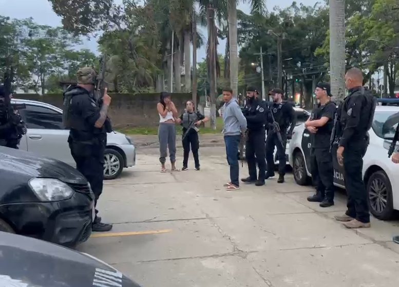 Casal ligado ao Comando Vermelho é preso no Rio por duplo homicídio em Alagoas