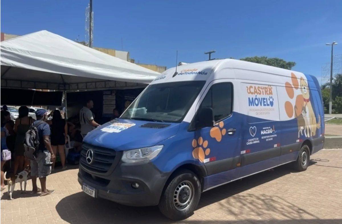 Castramóvel distribui 150 fichas e atende cães e gatos de moradores de Bebedouro, em Maceió