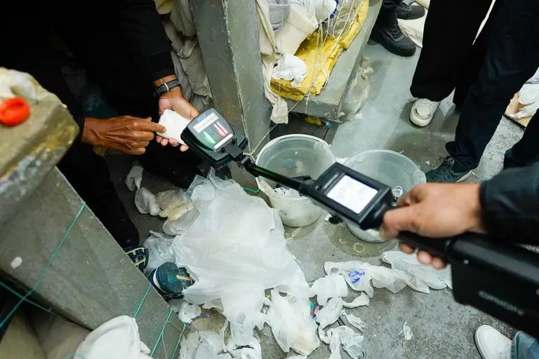 Celulares em presídios: operação apreendeu quase 10 mil aparelhos nos últimos três anos