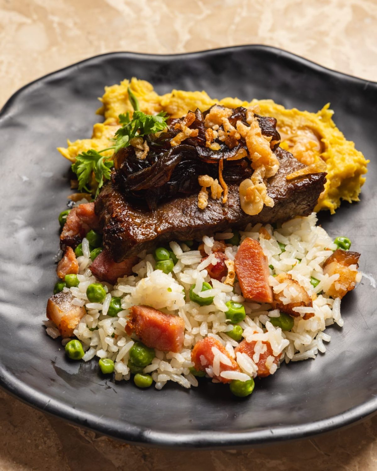 Chef apresenta prato à base de carne de sol em degustação gratuita em São Luís