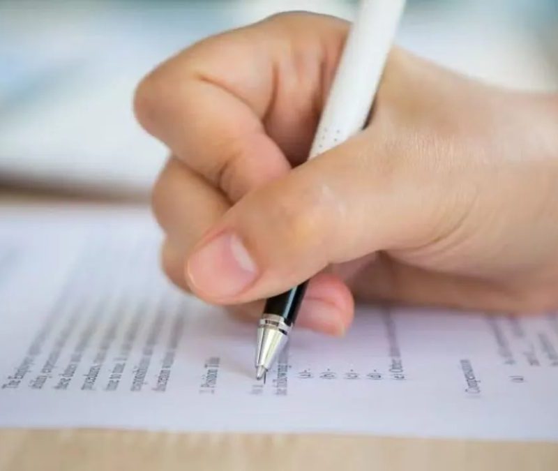 Confira concursos abertos na Bahia no mês de outubro; salários chegam a R$ 8,3 mil