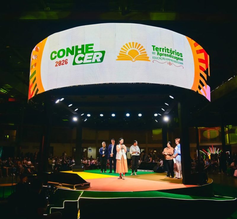 ConheCER 2026 tem início em Fortaleza reunindo educadores de todo o país
