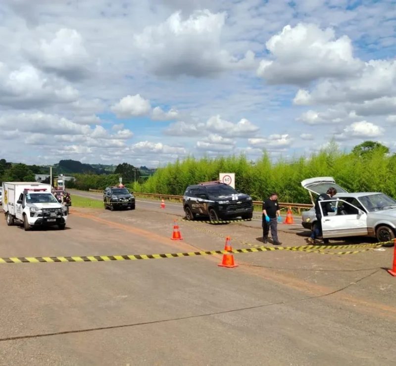 Corpo esquartejado é encontrado em porta-malas de carro durante abordagem e sete pessoas são detidas, no Paraná