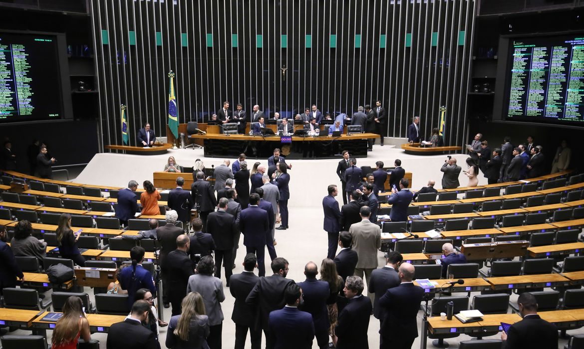 Cresce número de mulheres eleitas para o Congresso Nacional